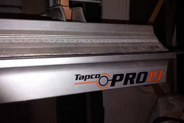 Планка верхняя прижимная для станка Tapco PRO 19 2,6 м