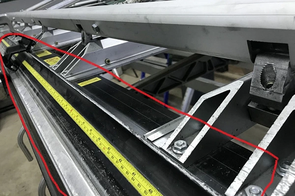 Планка прижимная упорная для станка Tapco SuperMax 3,2 м