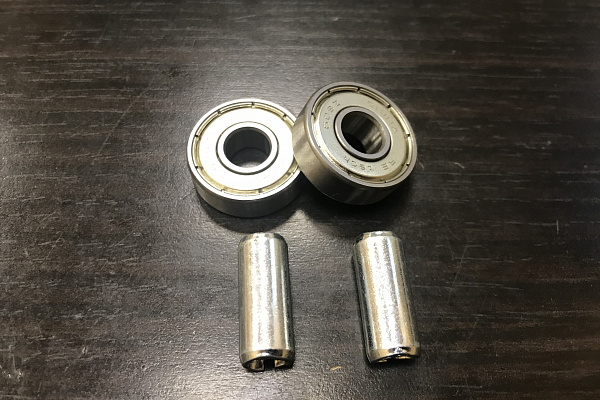 Ролик опорный и шпилька Tapco (2 шт.) 